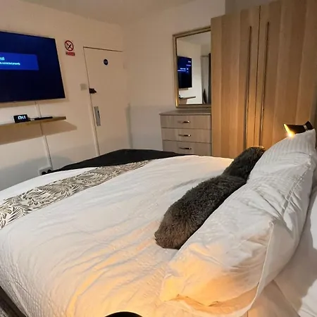Steyn Guest Lodge High Wycombe Esterno foto